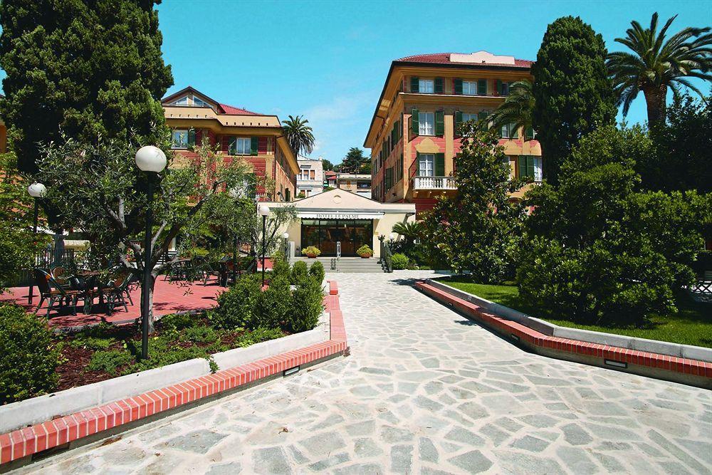Hotel Le Palme Varazze Exterior photo