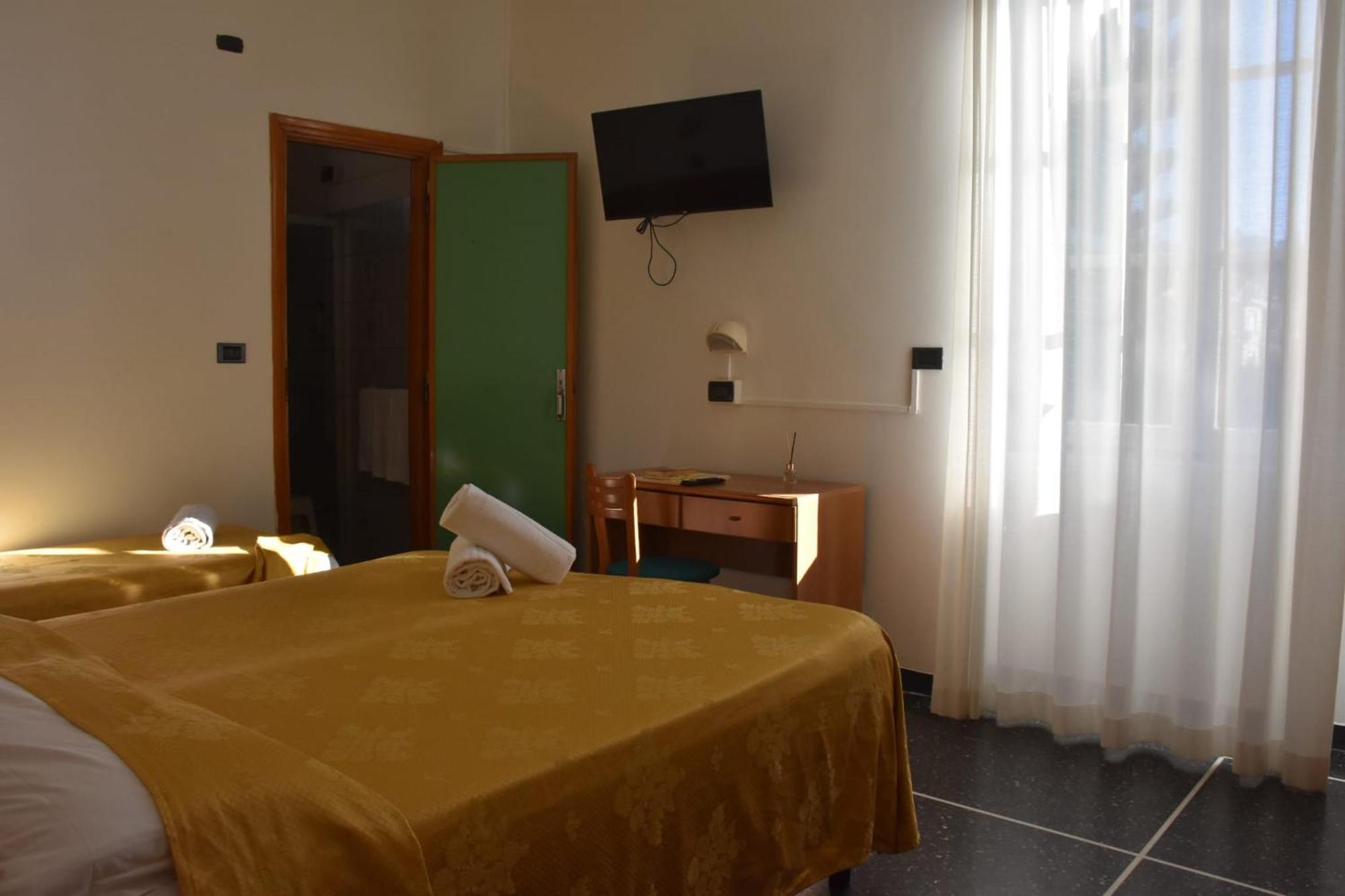 Hotel Le Palme Varazze Exterior photo