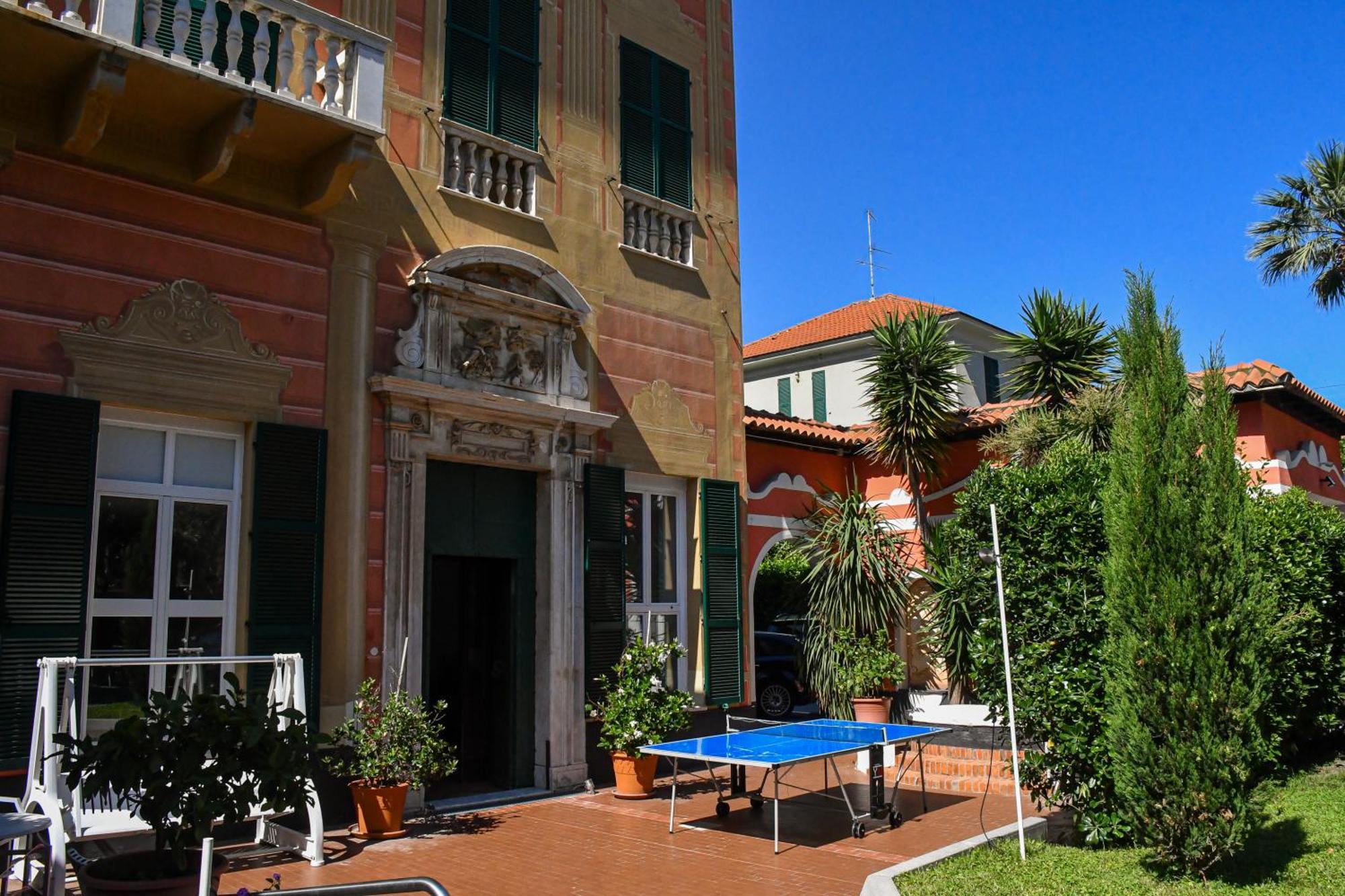 Hotel Le Palme Varazze Exterior photo